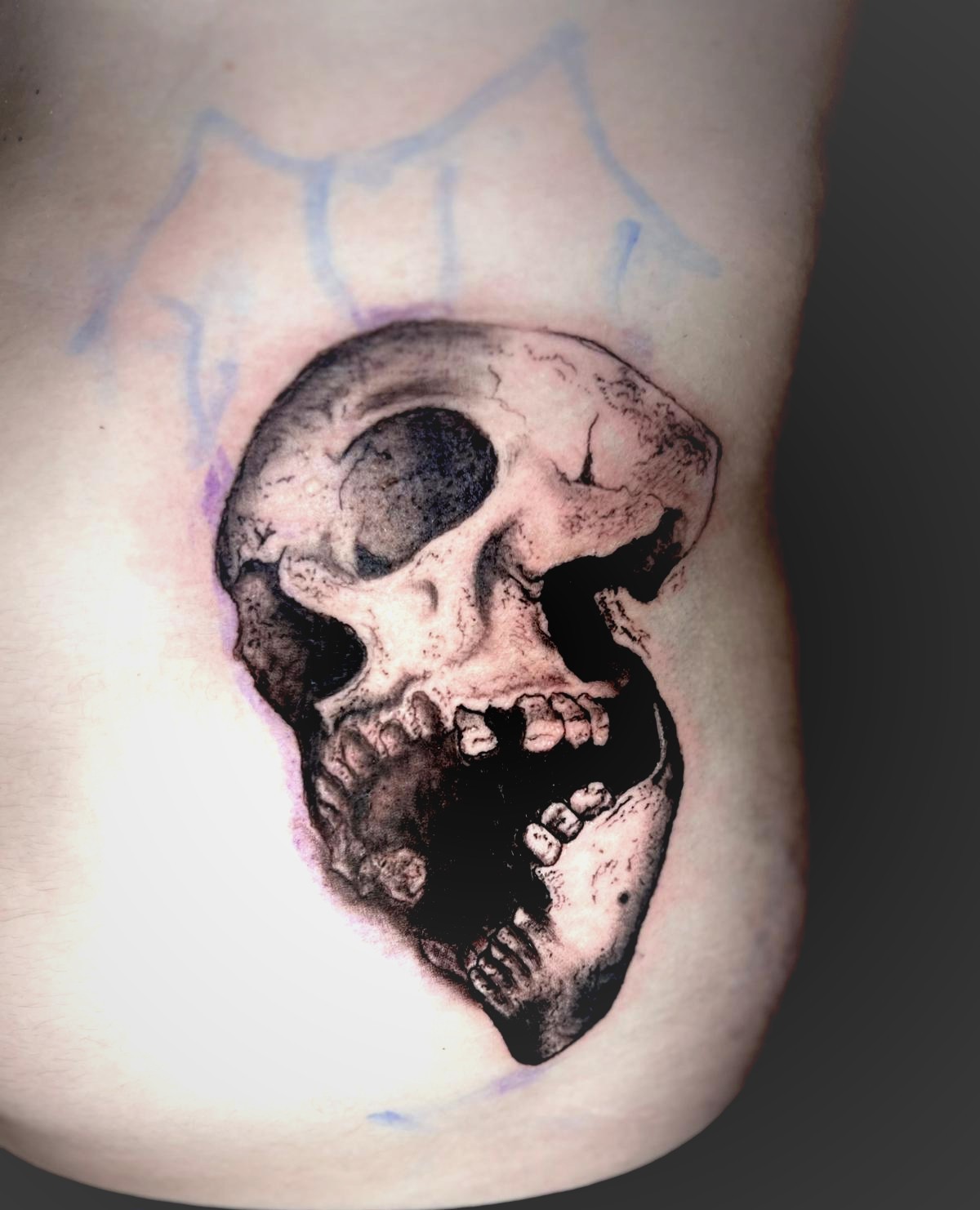 Tatuaje calavera realista