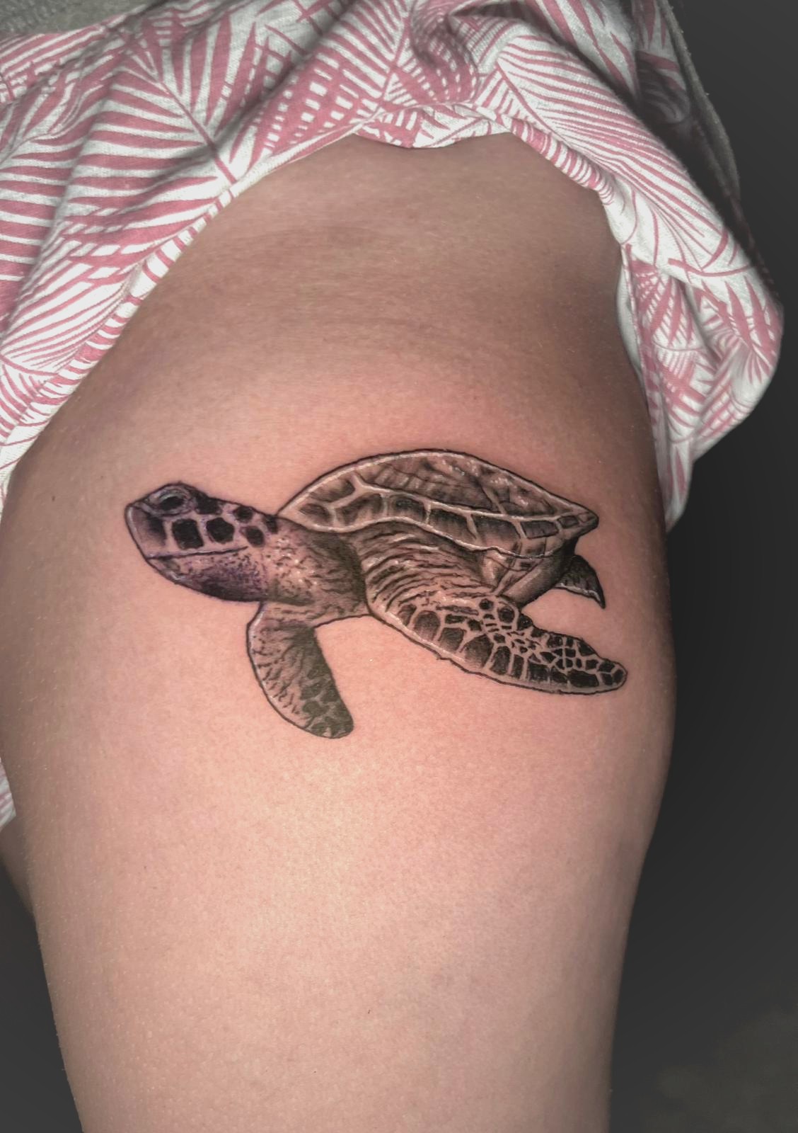 Tatuaje tortuga realista